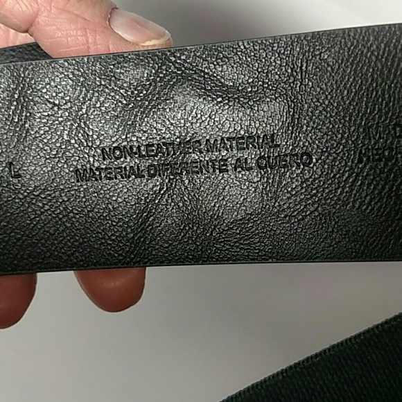 NWOT Target Faux Leather BLACK Shiny Stretchy Belt - Picture 2 of 3